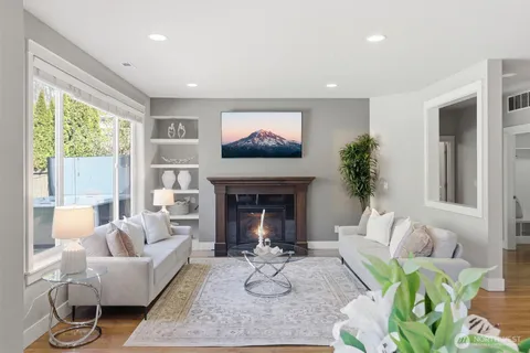 $2,150,000 | 27260 Southeast 19th Place, Sammamish, WA 98075