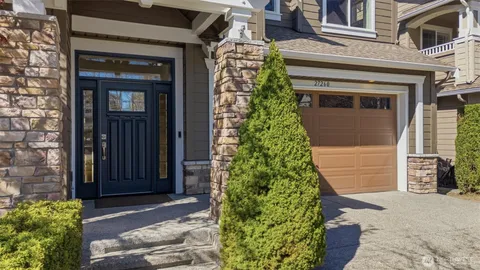 $2,150,000 | 27260 Southeast 19th Place, Sammamish, WA 98075