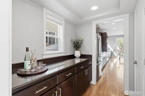 $2,150,000 | 27260 Southeast 19th Place, Sammamish, WA 98075