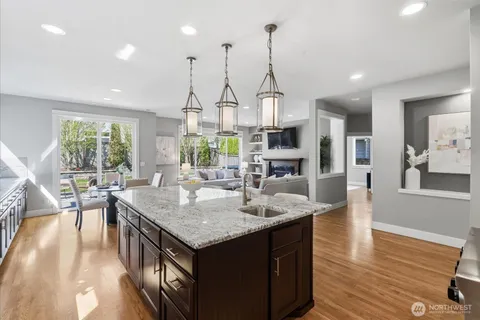 $2,150,000 | 27260 Southeast 19th Place, Sammamish, WA 98075