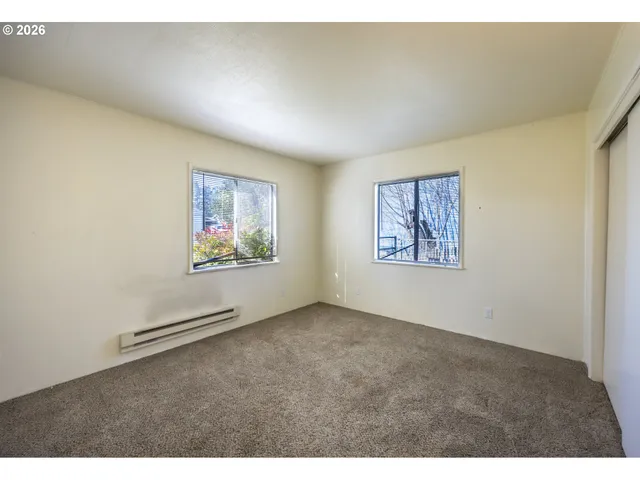 $299,000 | 550 North 8th Street, Lakeside, OR 97449