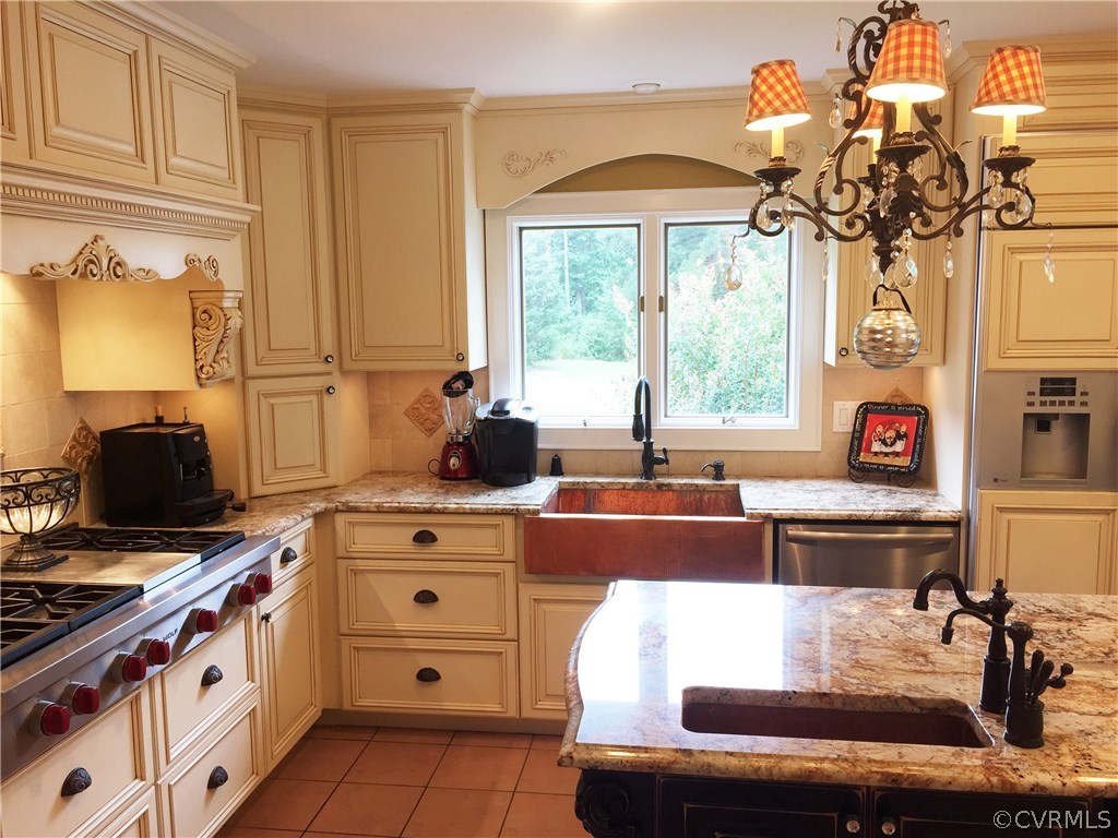 14330 Happy Hill Road Chester, VA 23831 - Photo 4 of 22 Gallery Image 4