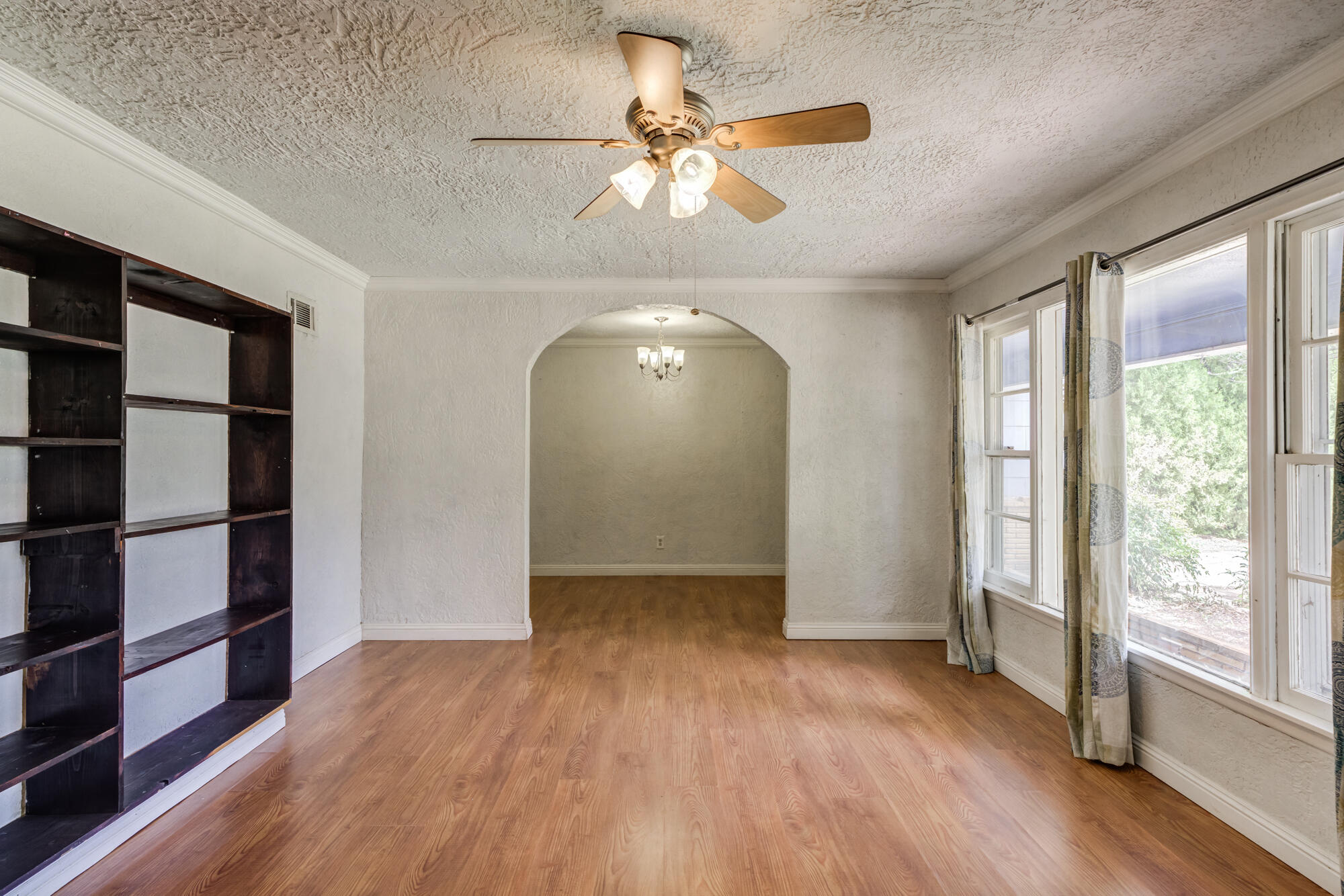 2605 40th Street Lubbock, TX 79413 - Photo 5 of 28 DSC08519_20_21_22_23