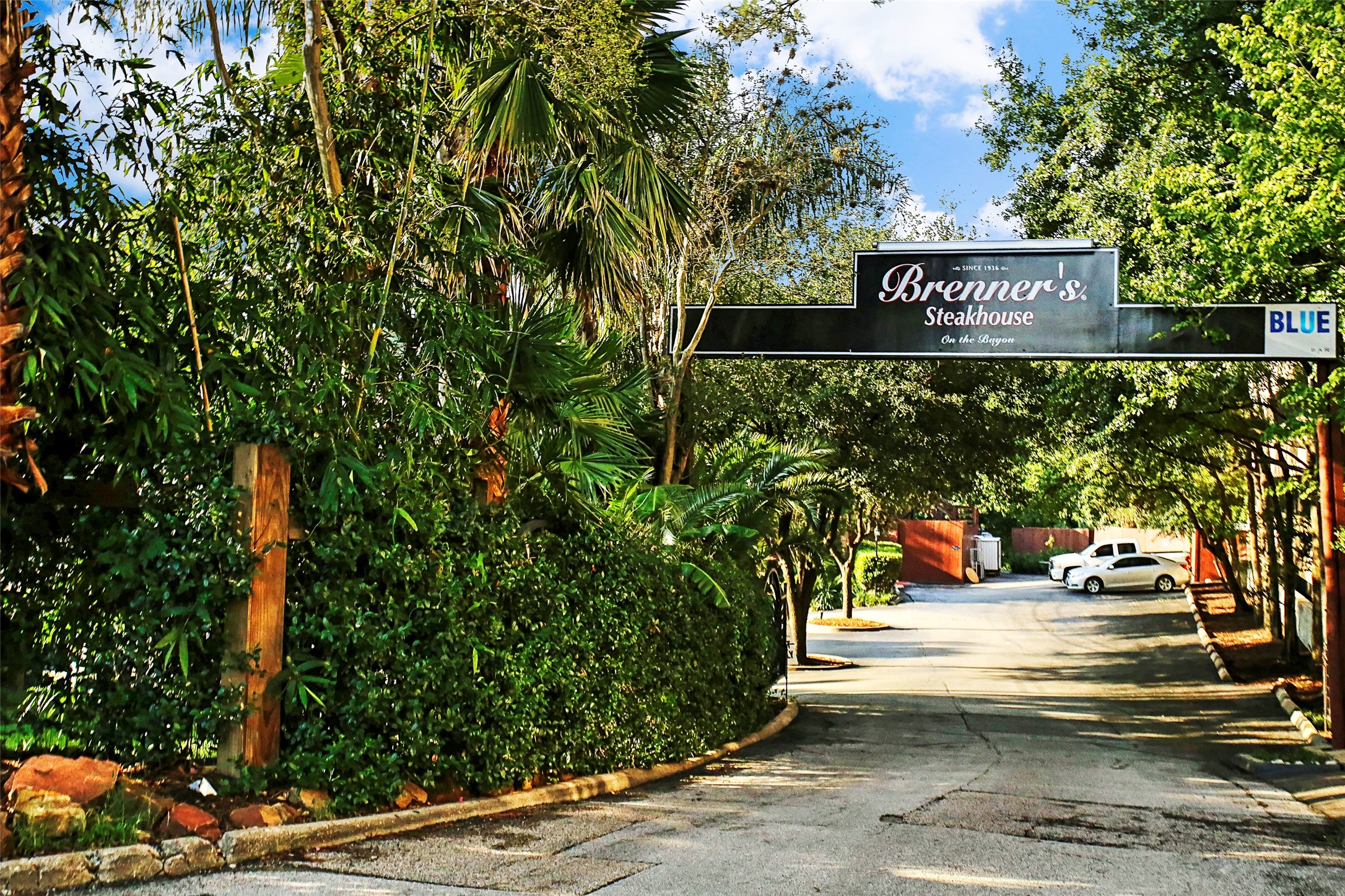 5810 Venice Street Houston, TX 77007 - Photo 30 of 31 a view of street sign