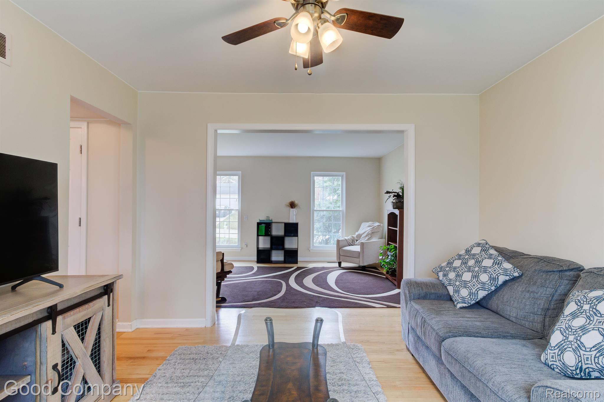 343 Whitney Drive Rochester, MI 48307 - Photo 10 of 43 Gallery Image 10