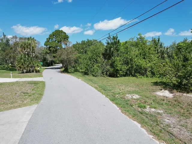 $170,000 | 0 Oak Trail, Micco, FL 32976