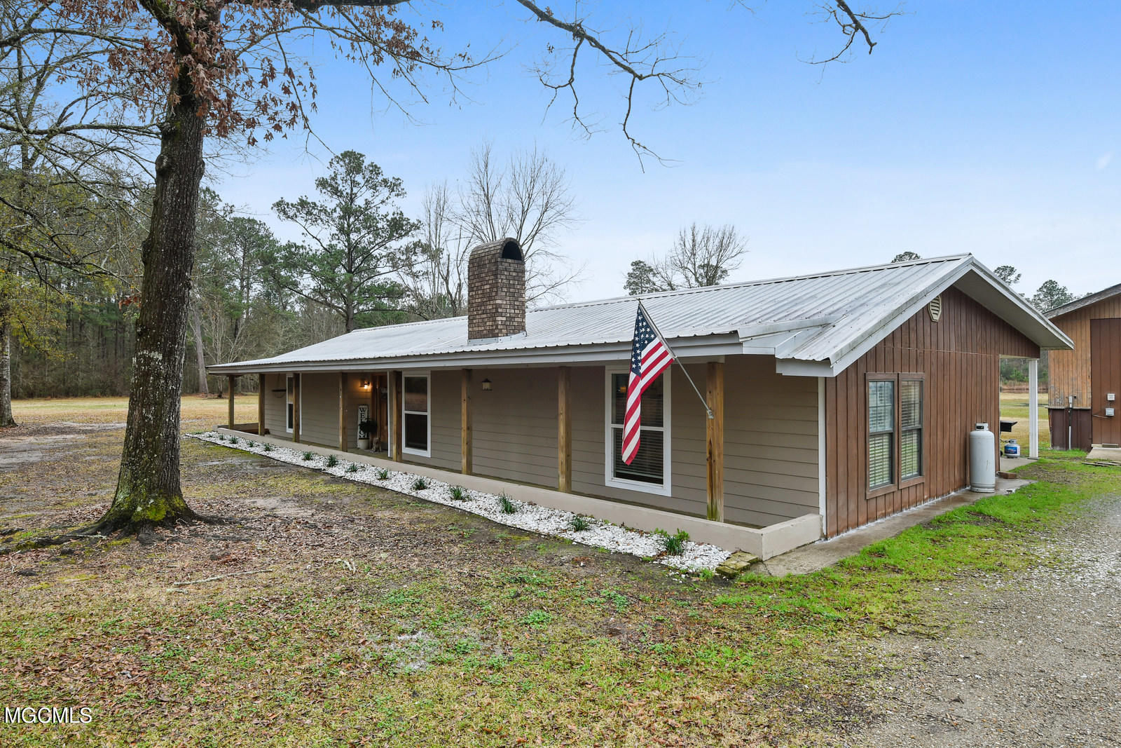 97 Chalk Road Carriere, MS 39426 - Photo 3 of 24 003_1600x1067_mls_1600x1067-6