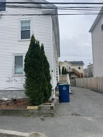 $1,850 | 8 Lothrop Street, Unit 3, Beverly, MA 01915