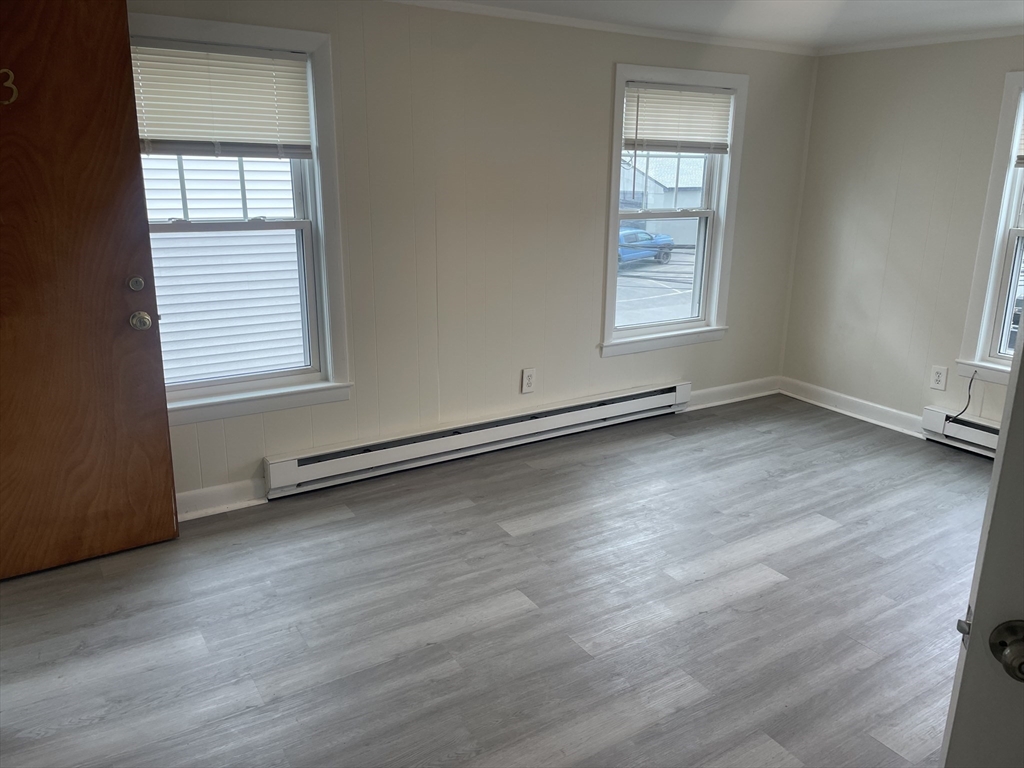 8 Lothrop Street, Unit 3 Beverly, MA 01915 - Photo 9 of 16