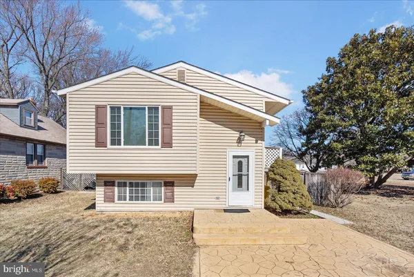 $2,700 | 430 Stiemly Avenue, Glen Burnie, MD 21060