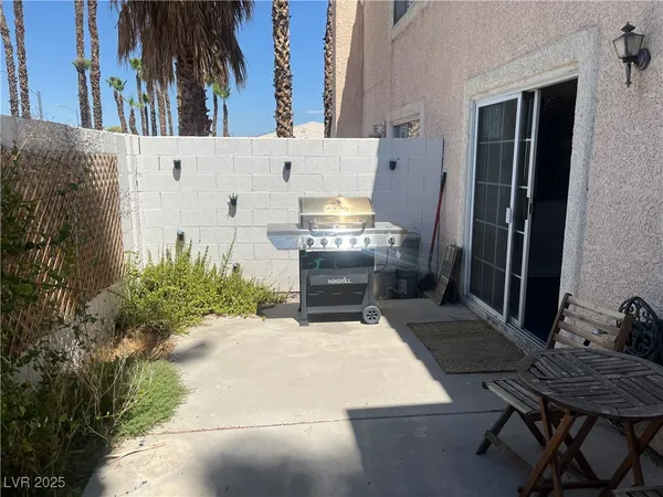 $1,900 | 8476 Sewards Bluff Avenue, Las Vegas, NV 89129