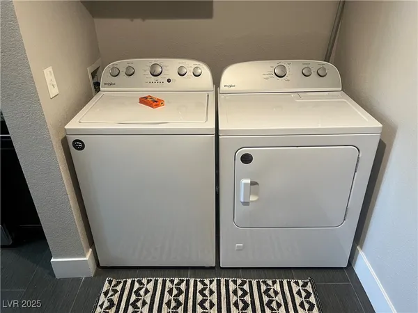 $1,900 | 8476 Sewards Bluff Avenue, Las Vegas, NV 89129