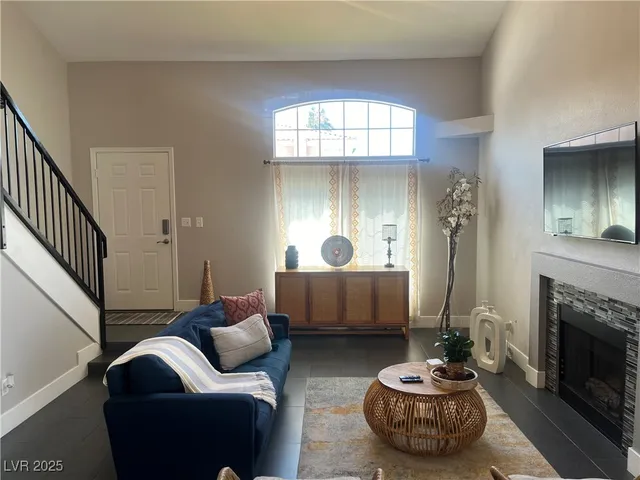 $1,900 | 8476 Sewards Bluff Avenue, Las Vegas, NV 89129