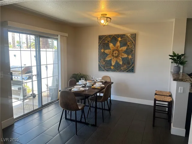 $1,900 | 8476 Sewards Bluff Avenue, Las Vegas, NV 89129