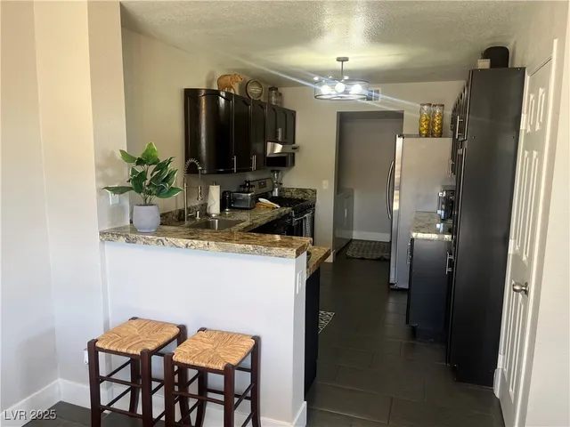 $1,900 | 8476 Sewards Bluff Avenue, Las Vegas, NV 89129