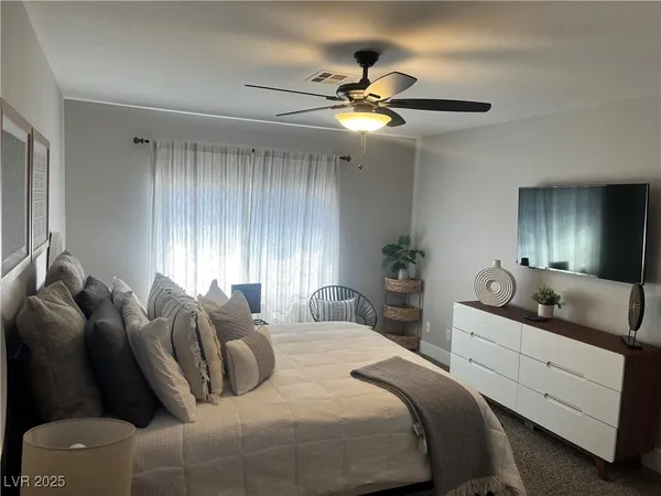 $1,900 | 8476 Sewards Bluff Avenue, Las Vegas, NV 89129