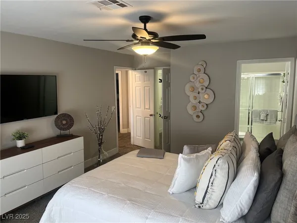 $1,900 | 8476 Sewards Bluff Avenue, Las Vegas, NV 89129