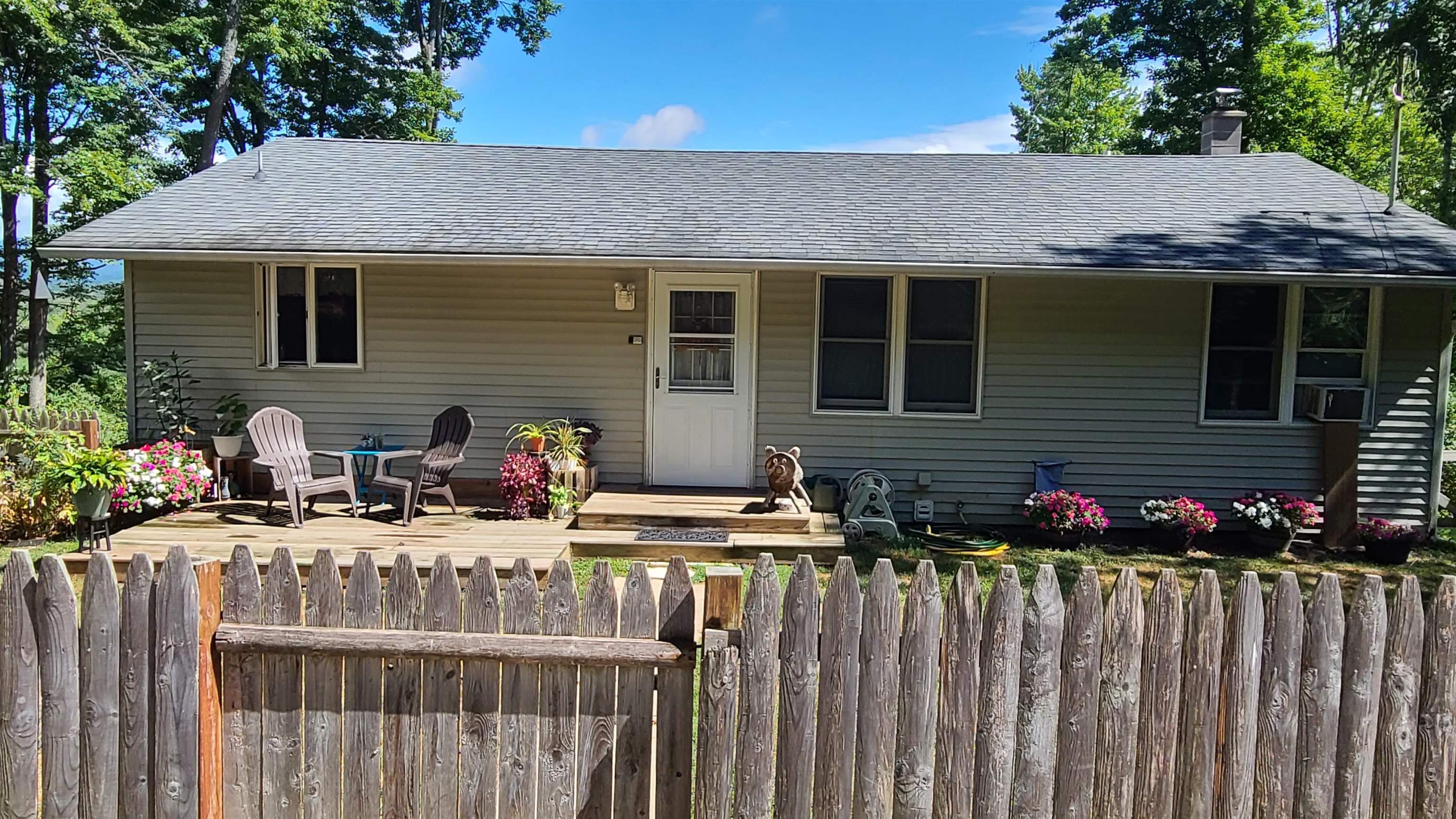 40 Campbell Road Rutland, VT 05701 - Photo 2 of 46