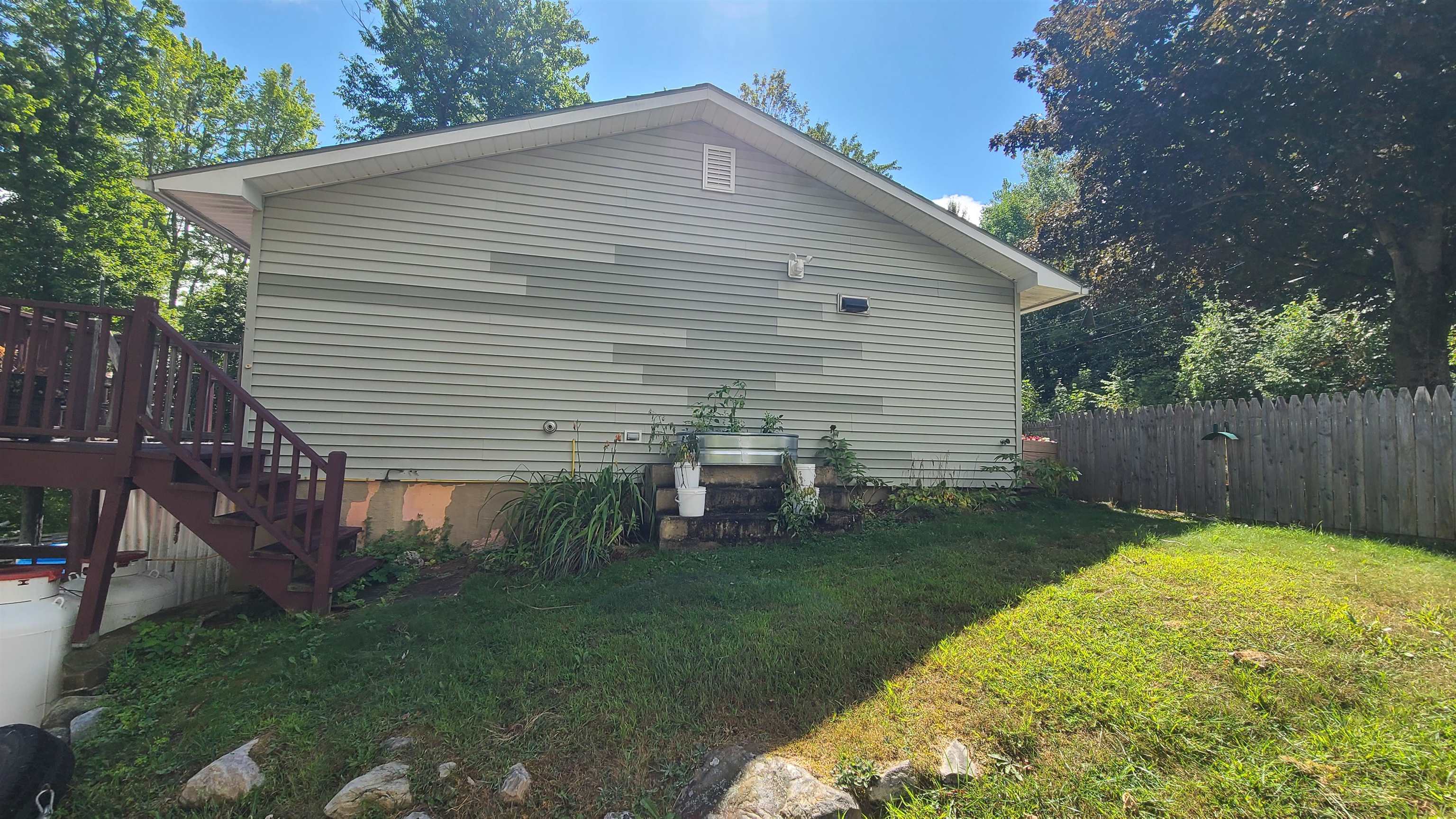 40 Campbell Road Rutland, VT 05701 - Photo 5 of 46