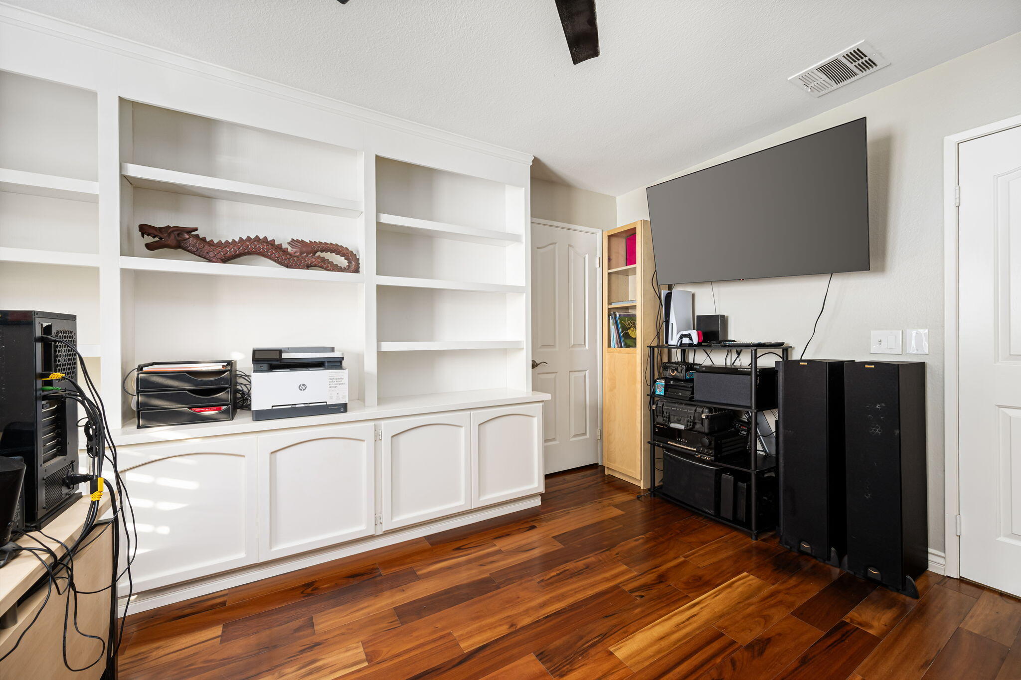 39790 Regency Way Palm Desert, CA 92211 - Photo 49 of 59 a kitchen with stainless steel appliances a stove and a refrigerator