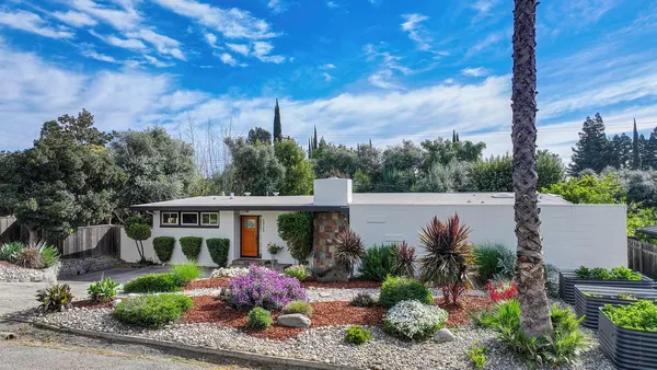 $779,000 | 3925 Orangewood Drive, Fair Oaks, CA 95628