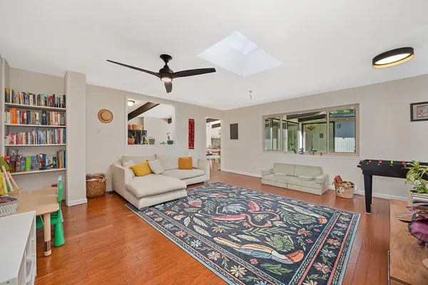 $779,000 | 3925 Orangewood Drive, Fair Oaks, CA 95628