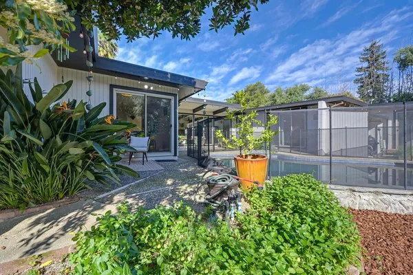 $779,000 | 3925 Orangewood Drive, Fair Oaks, CA 95628