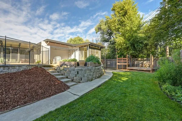 $779,000 | 3925 Orangewood Drive, Fair Oaks, CA 95628