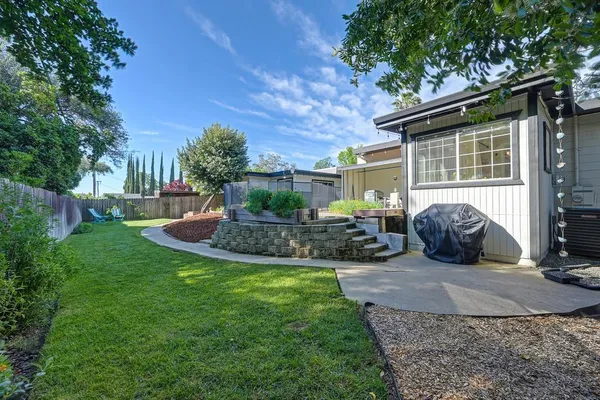 $779,000 | 3925 Orangewood Drive, Fair Oaks, CA 95628