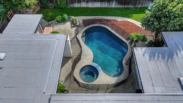 $779,000 | 3925 Orangewood Drive, Fair Oaks, CA 95628