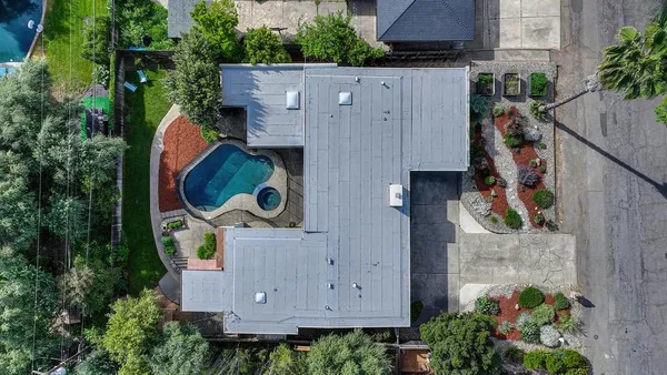 $779,000 | 3925 Orangewood Drive, Fair Oaks, CA 95628