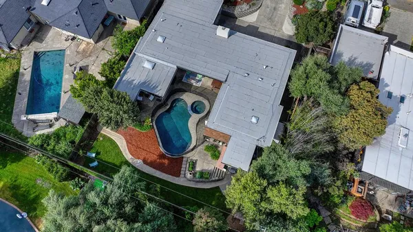 $779,000 | 3925 Orangewood Drive, Fair Oaks, CA 95628