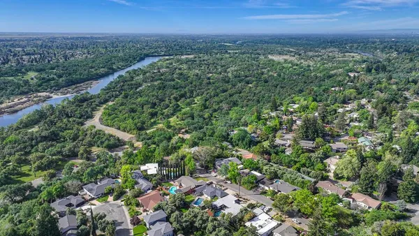 $779,000 | 3925 Orangewood Drive, Fair Oaks, CA 95628