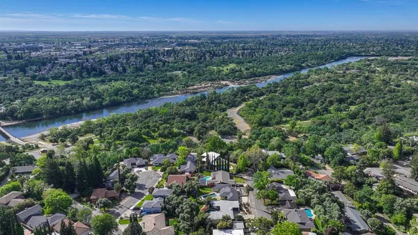 $779,000 | 3925 Orangewood Drive, Fair Oaks, CA 95628