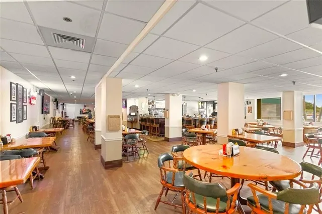 $2,500 | 9501 Seagrape Drive, Unit 305, Davie, FL 33324