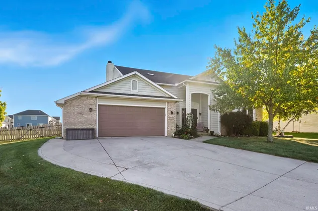 $349,900 | 3113 Pinoak Court, Fort Wayne, IN 46814