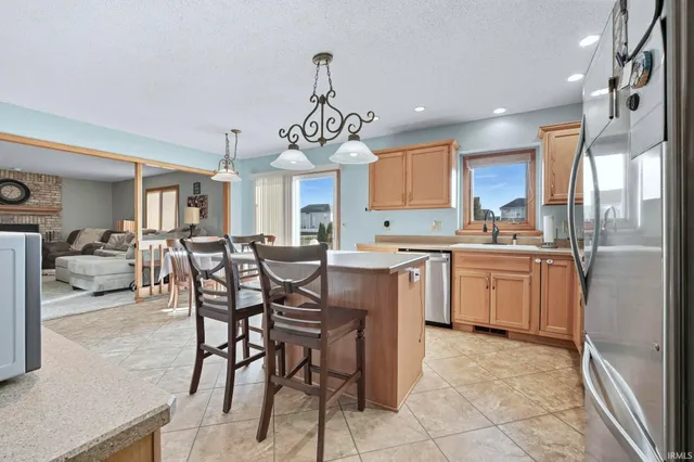 $349,900 | 3113 Pinoak Court, Fort Wayne, IN 46814