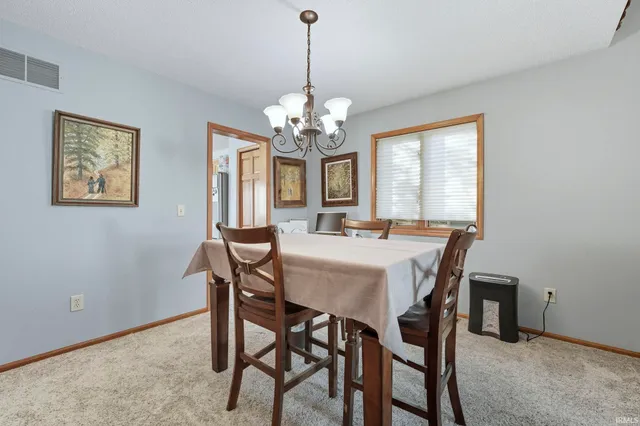 $349,900 | 3113 Pinoak Court, Fort Wayne, IN 46814