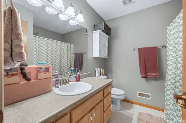 $349,900 | 3113 Pinoak Court, Fort Wayne, IN 46814