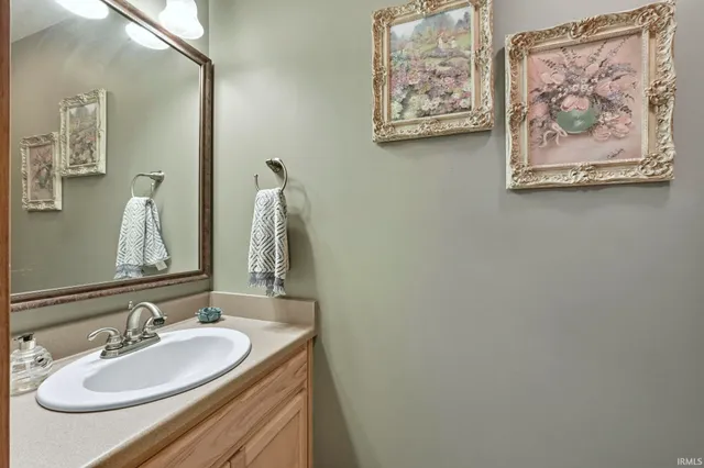 $349,900 | 3113 Pinoak Court, Fort Wayne, IN 46814