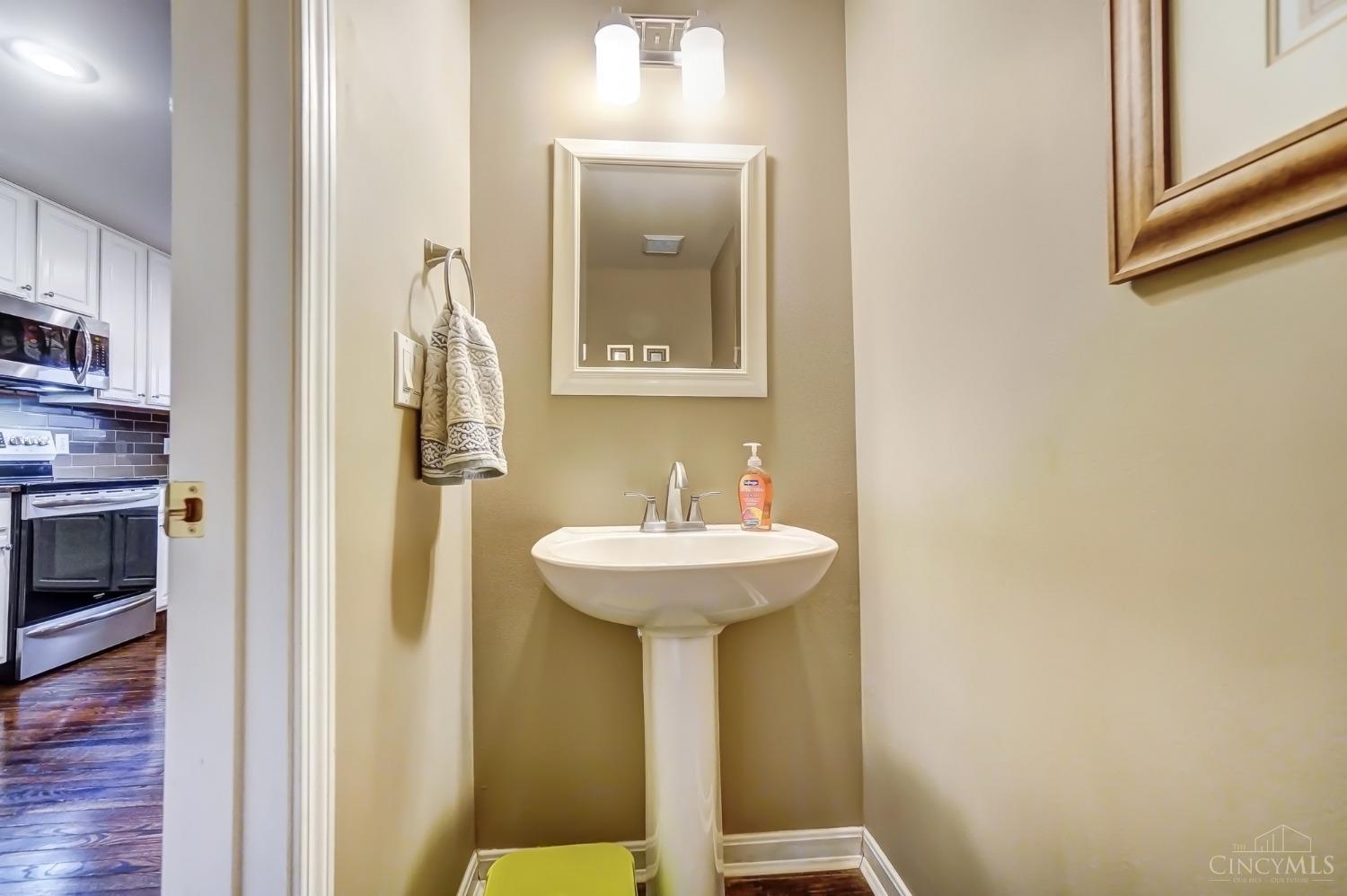 5018 Midfield Road Cincinnati, OH 45244 - Photo 30 of 81 Gallery Image 30