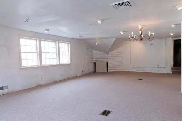 $250,000 | 208 West Erie Street, Albion, MI 49224