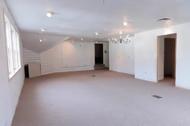 $250,000 | 208 West Erie Street, Albion, MI 49224