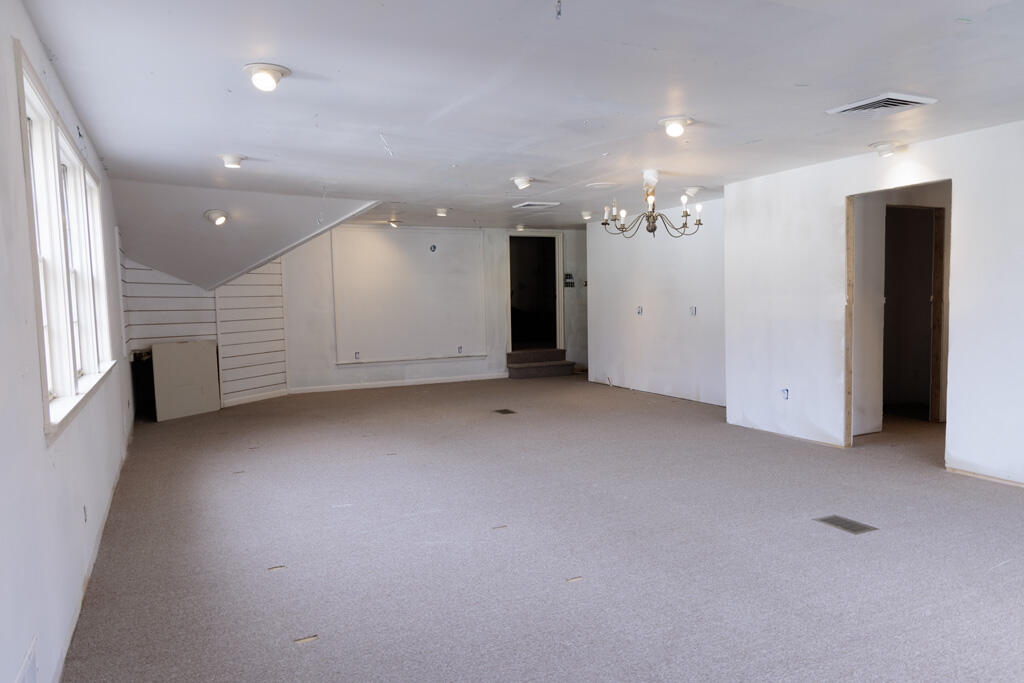 208 West Erie Street Albion, MI 49224 - Photo 19 of 57 2G9A6452