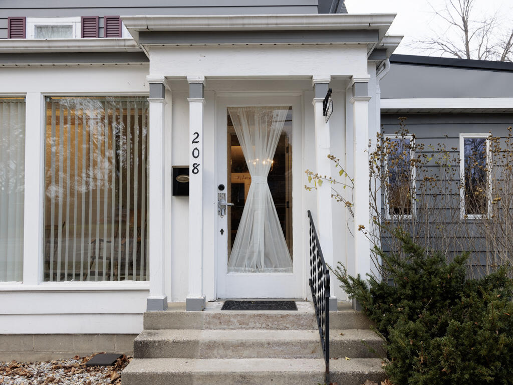 208 West Erie Street Albion, MI 49224 - Photo 2 of 57 2G9A5752