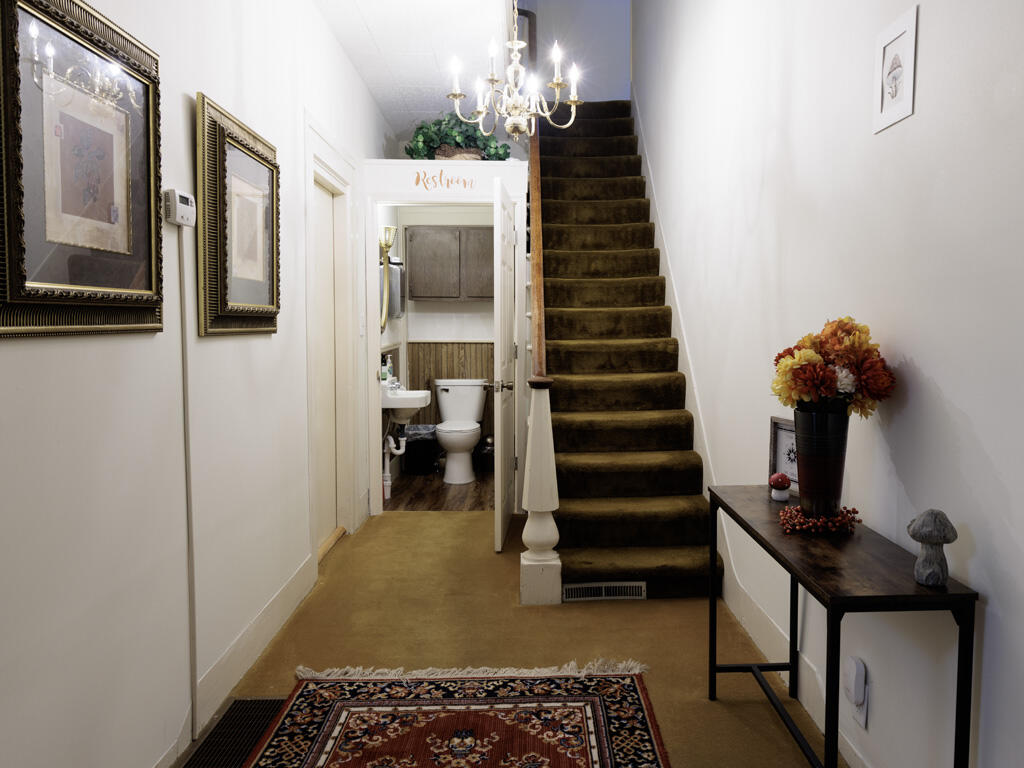 208 West Erie Street Albion, MI 49224 - Photo 21 of 57 2G9A5781