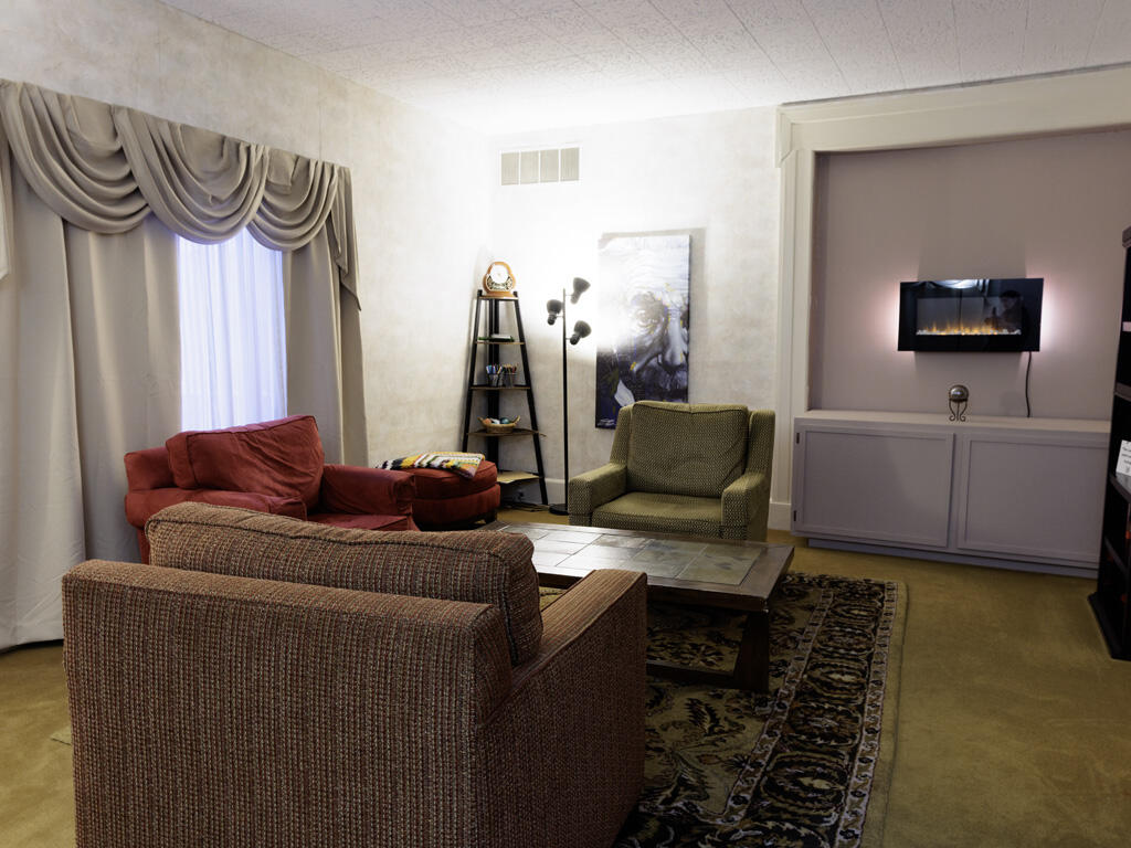 208 West Erie Street Albion, MI 49224 - Photo 24 of 57 2G9A5767