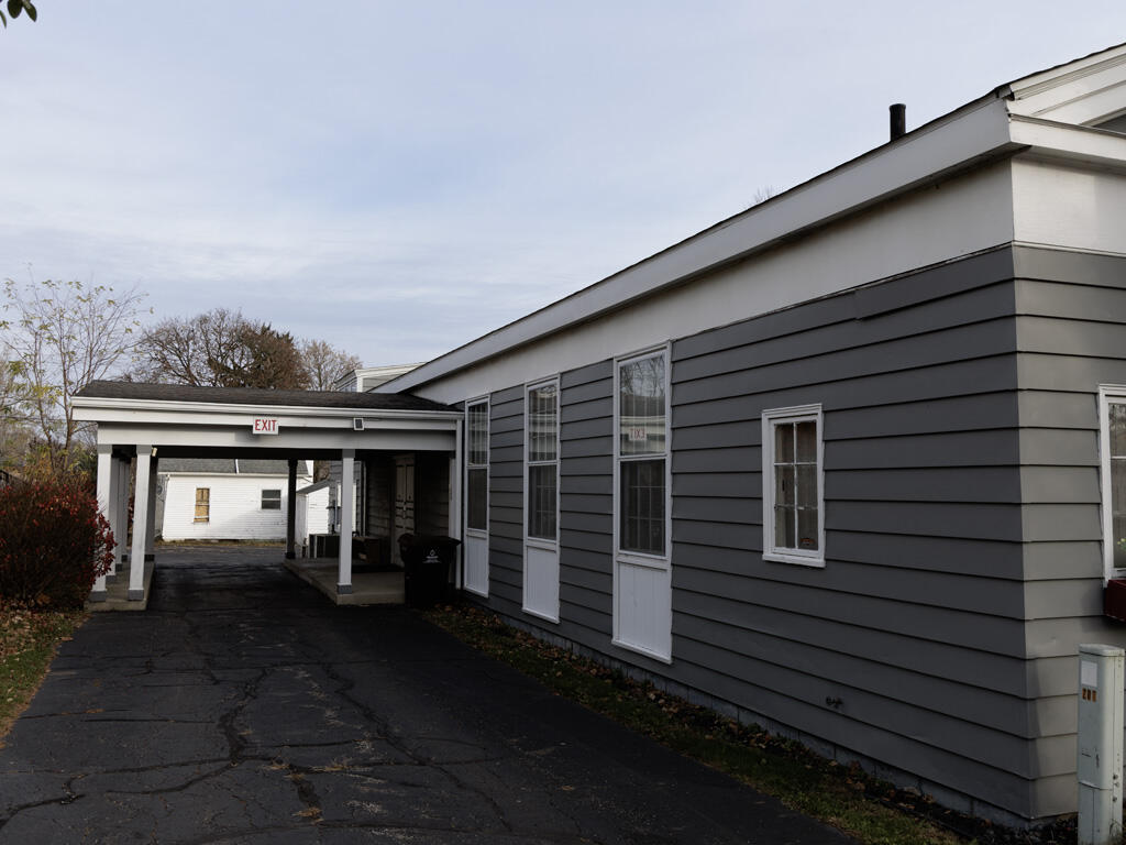 208 West Erie Street Albion, MI 49224 - Photo 3 of 57 2G9A6346