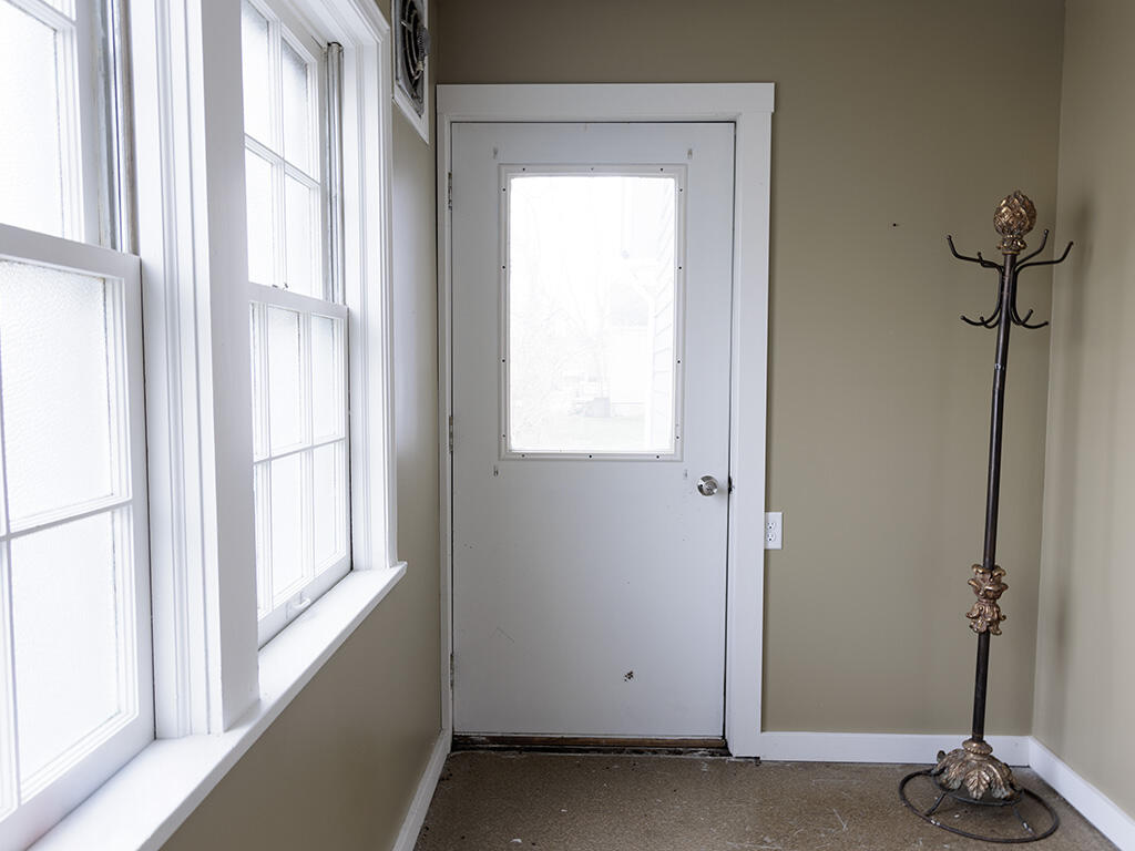 208 West Erie Street Albion, MI 49224 - Photo 32 of 57 2G9A6415