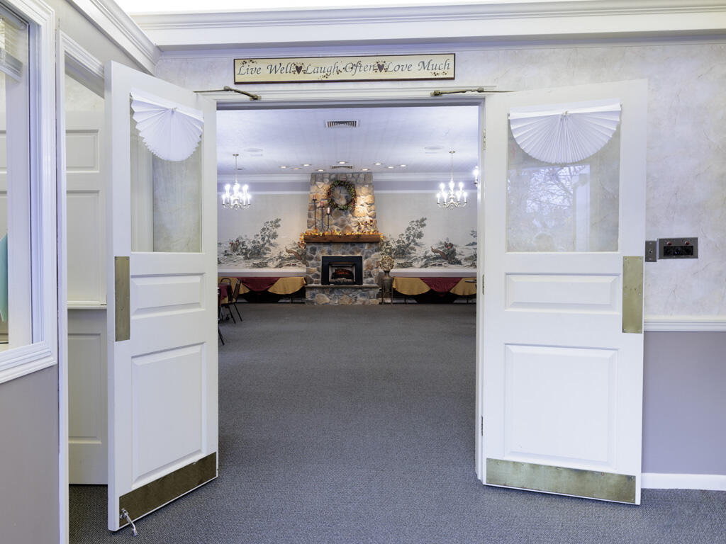 208 West Erie Street Albion, MI 49224 - Photo 6 of 57 2G9A5650